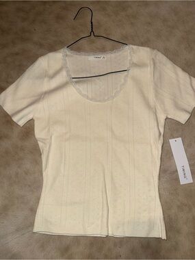 Timing Cream Lace-Trim Short Sleeve Knit Tee